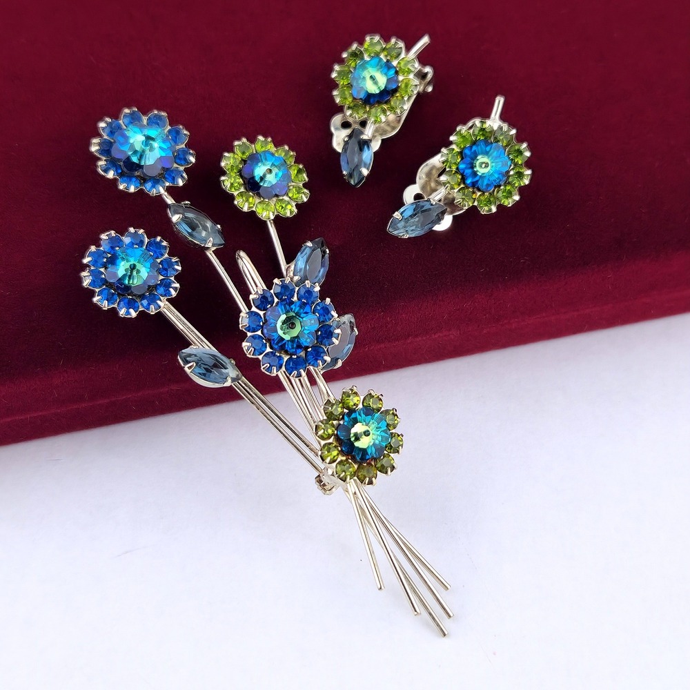 Vintage Blue Green‎ Margarita AB Rhinestone Flower Brooch Clip On Earrings Set